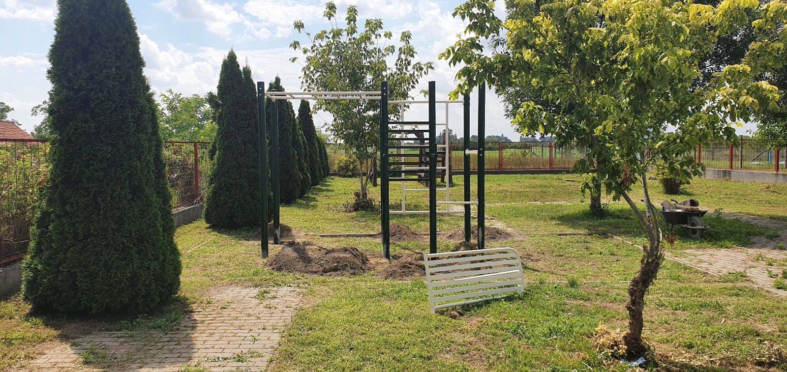 Szabadtéri kondipark